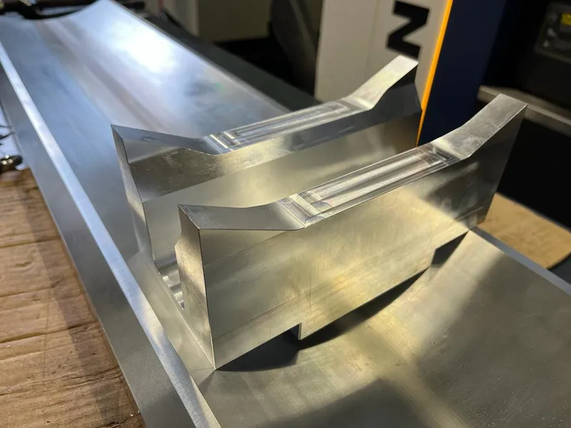 Aluminium structural Body