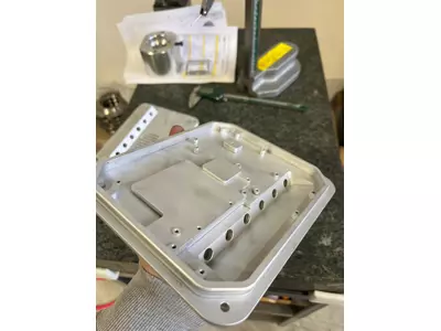 IO-sub-kapak