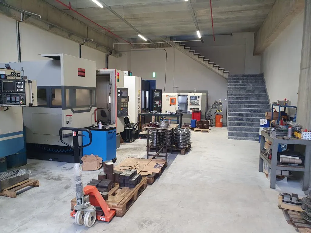 Taksan TMC 700 V
