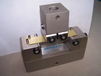 4-Punkt-Biegevorrichtungen