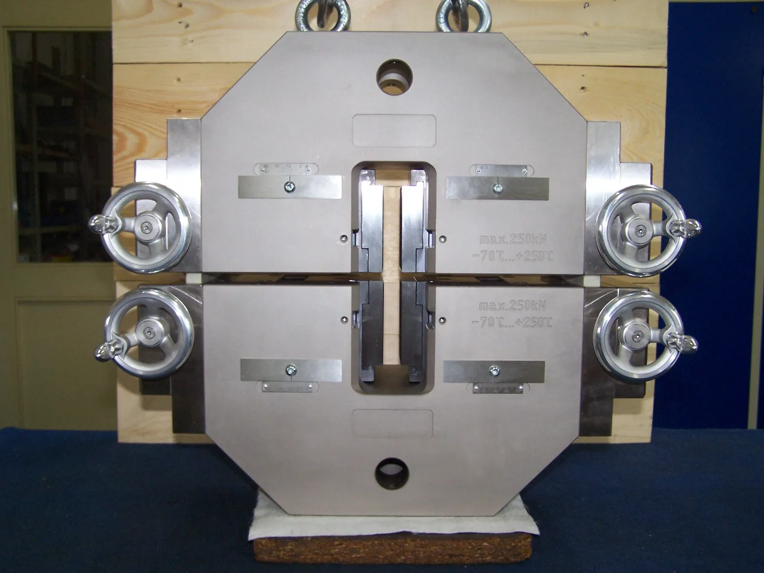 Spannwerkzeuge, mechanisch (10kN - 600kN)