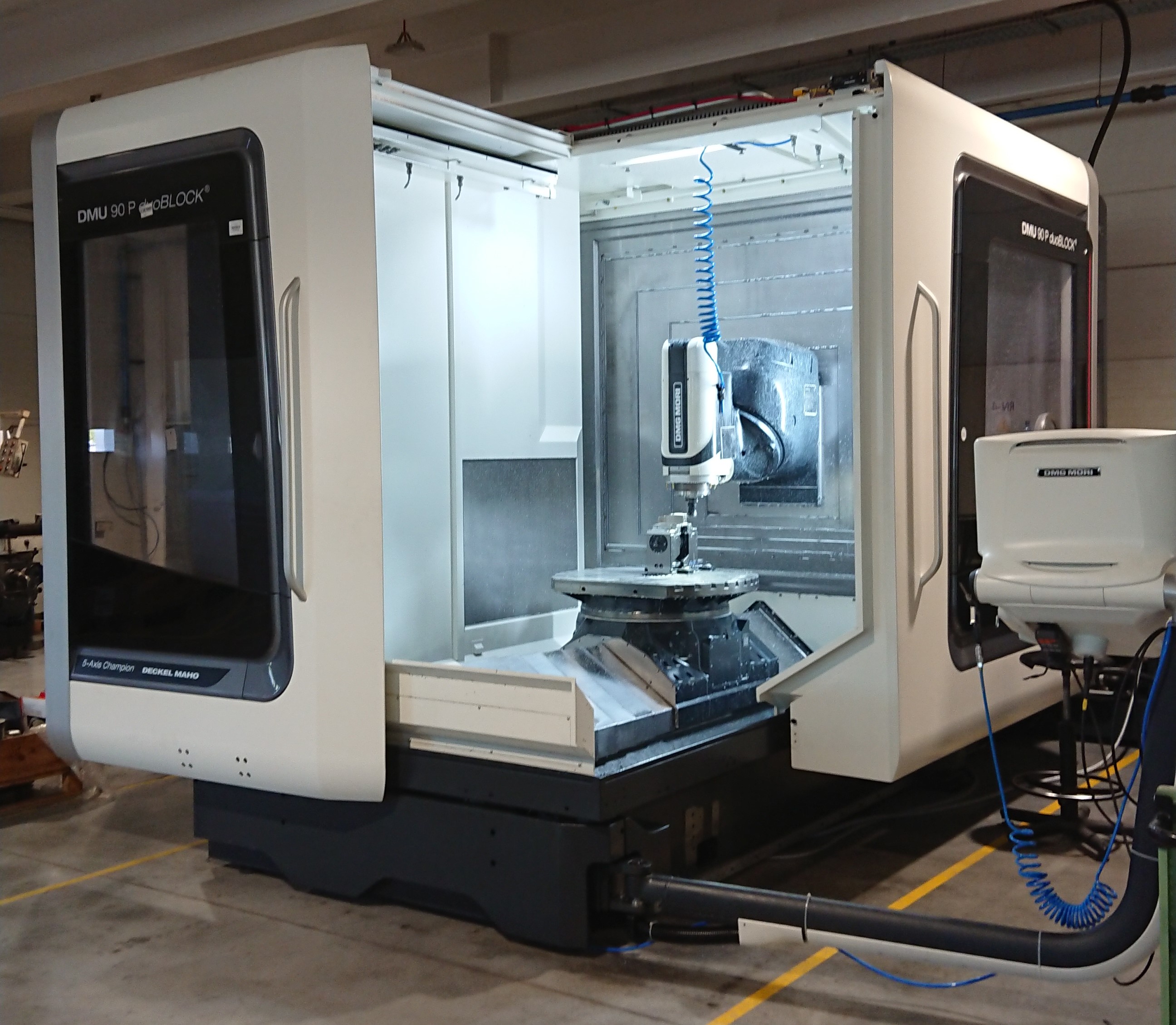Milling machine DMU 90