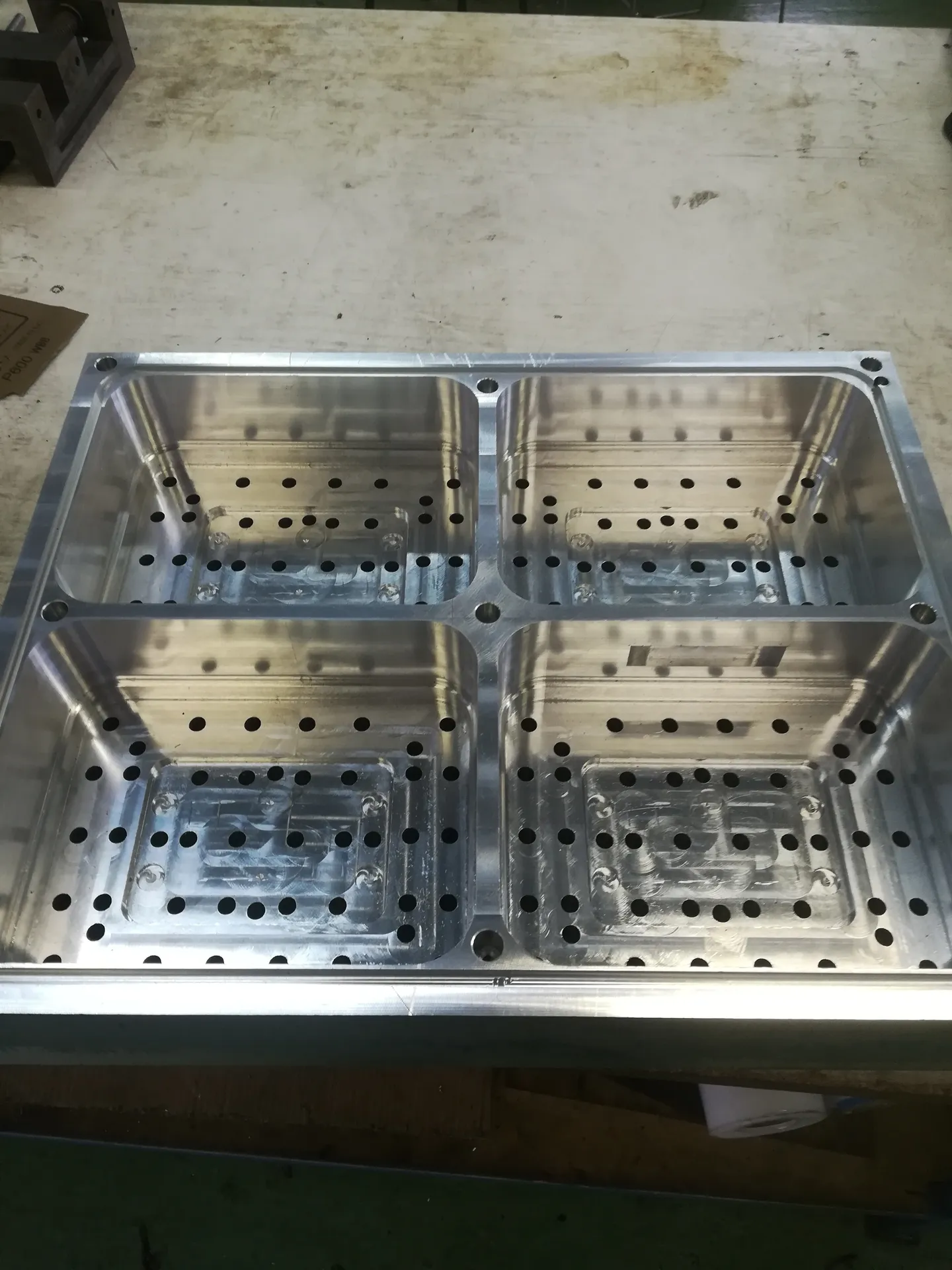 Thermoforming mold housing