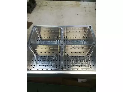 Thermoforming mold housing