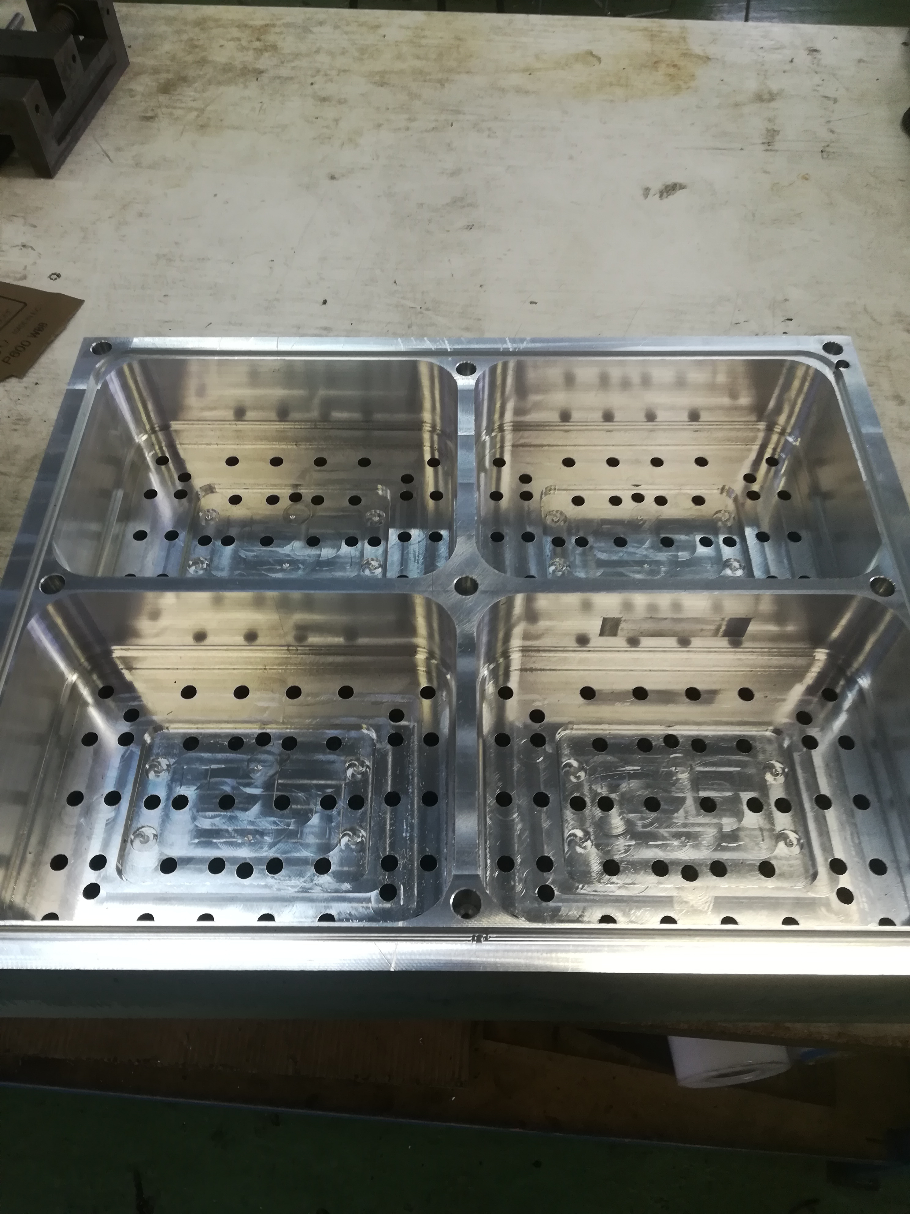 Thermoforming mold housing