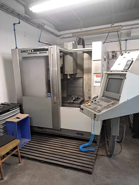 DMC 63 v