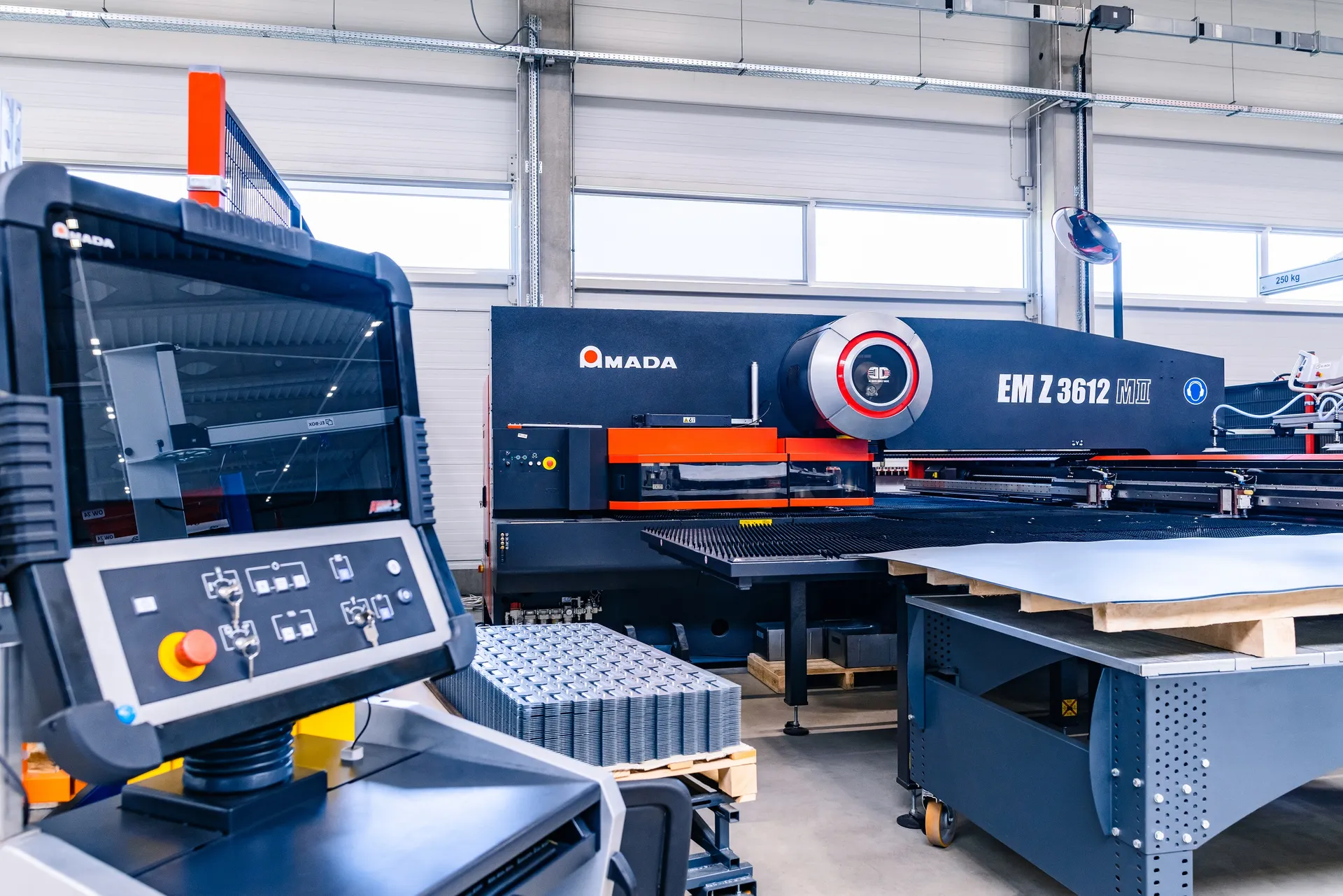 Amada EM Z 3612 M2