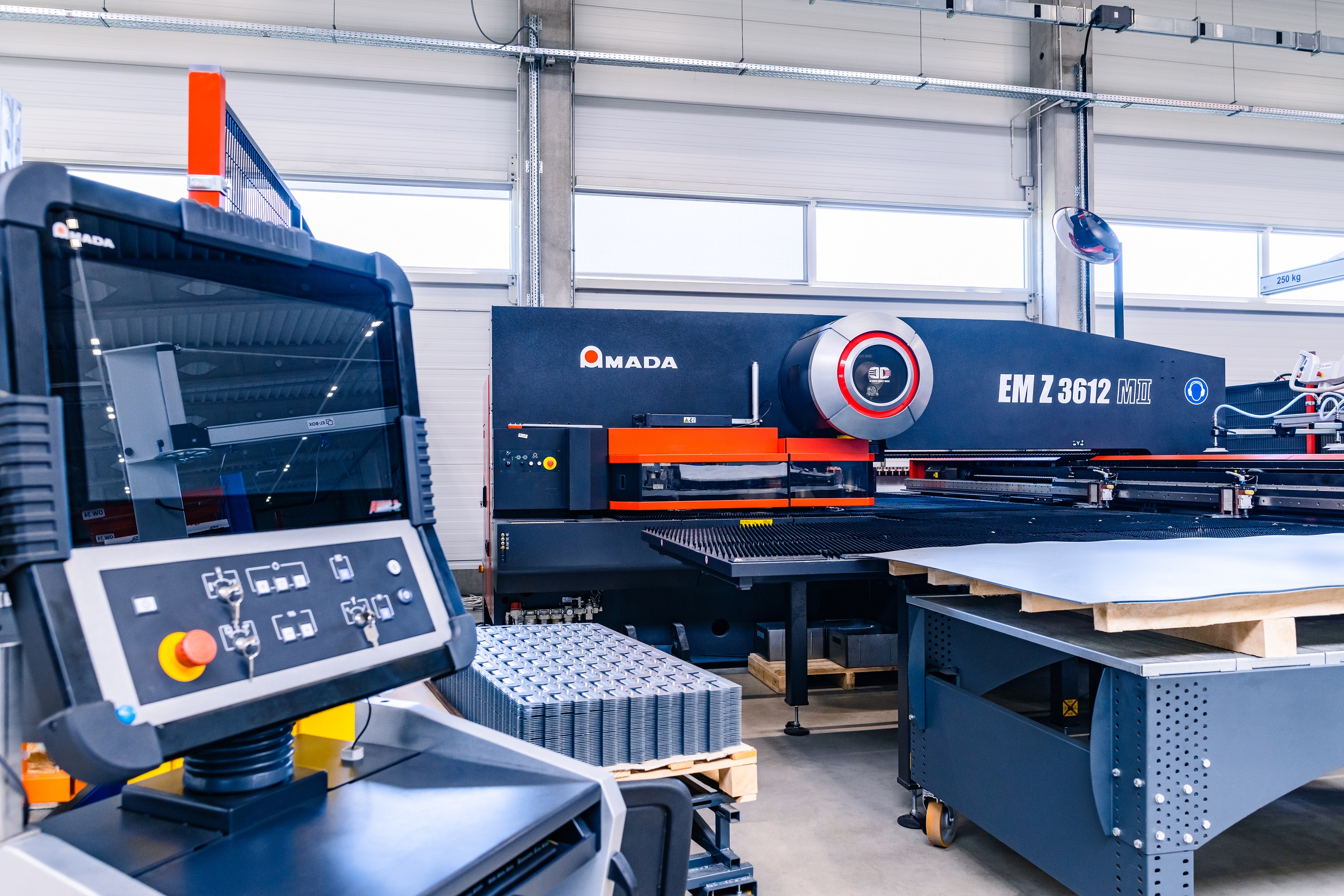 Amada EM Z 3612 M2