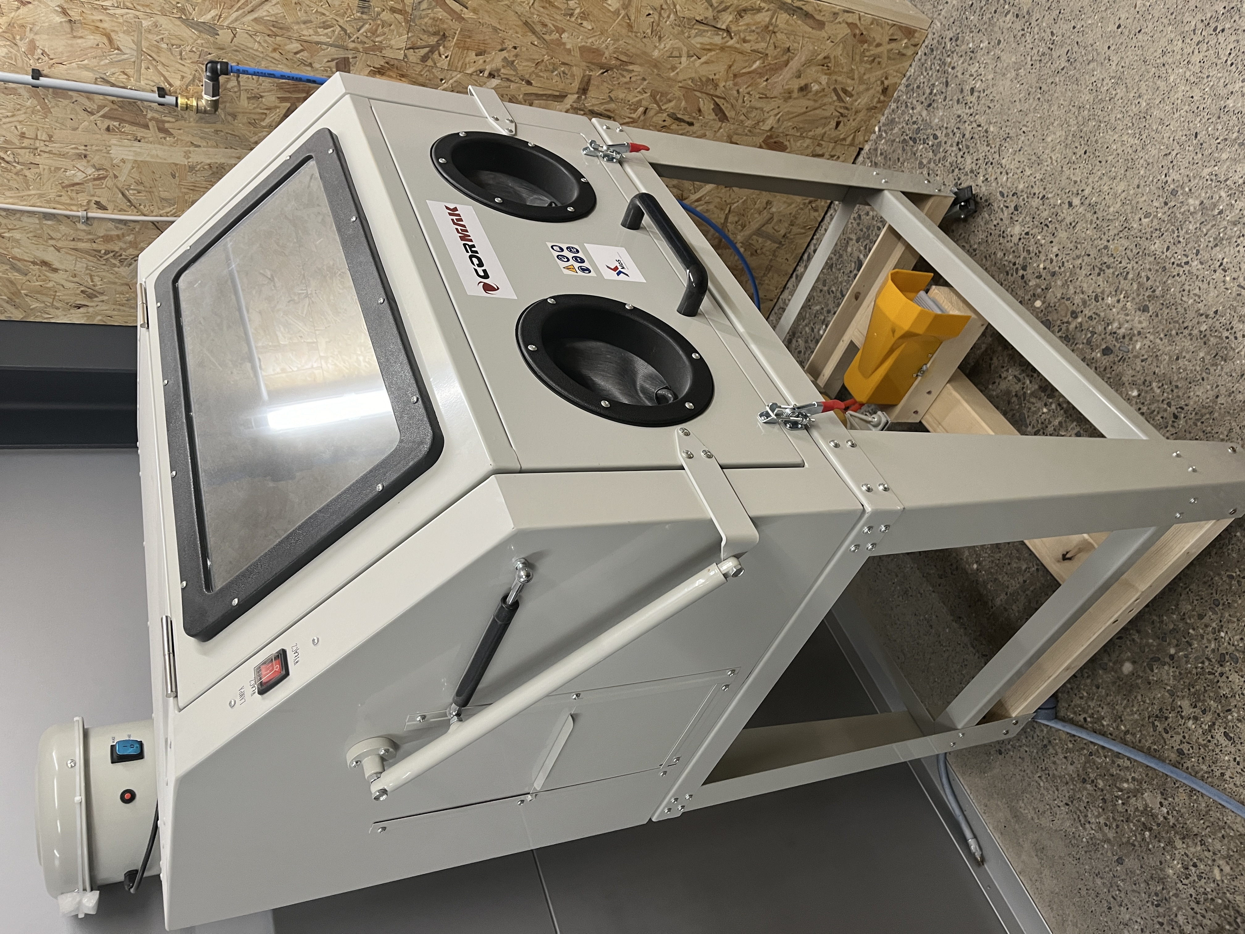 Sandstrahlbox