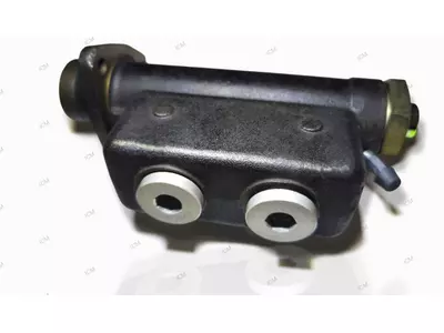 Break master cylinder