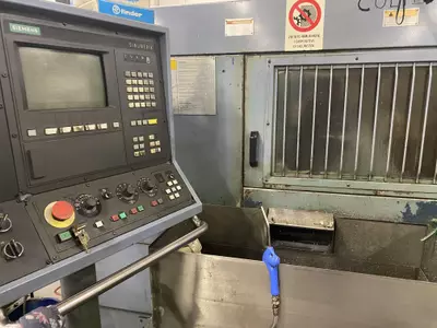 Tornio a CNC COLIBRI 2451292 con caricatore aut. IEMCA