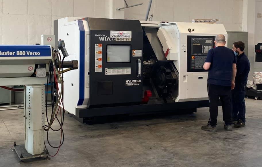 Tornio a CNC LL1800TTSY WIA con caricatore aut. IEMCA