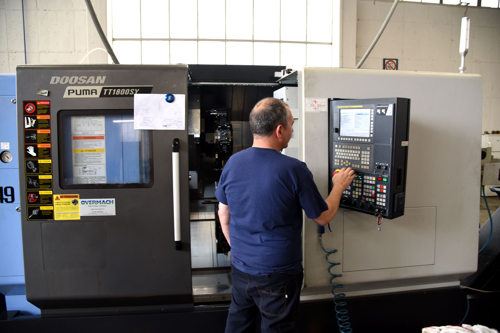 MACCHINA: Tornio a CNC DOOSAN TT1800SY  con caricatore IEMCA