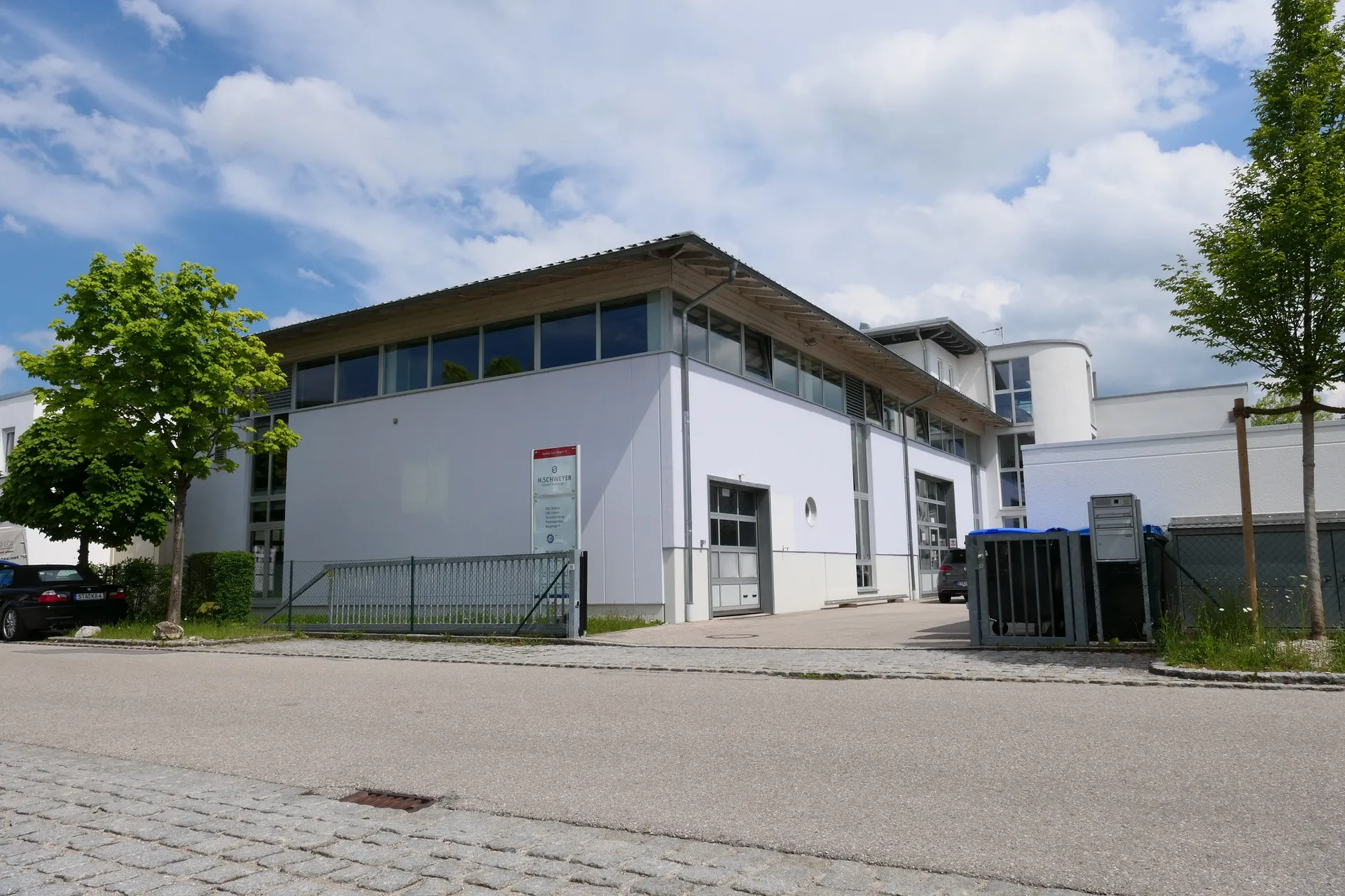 L1000405