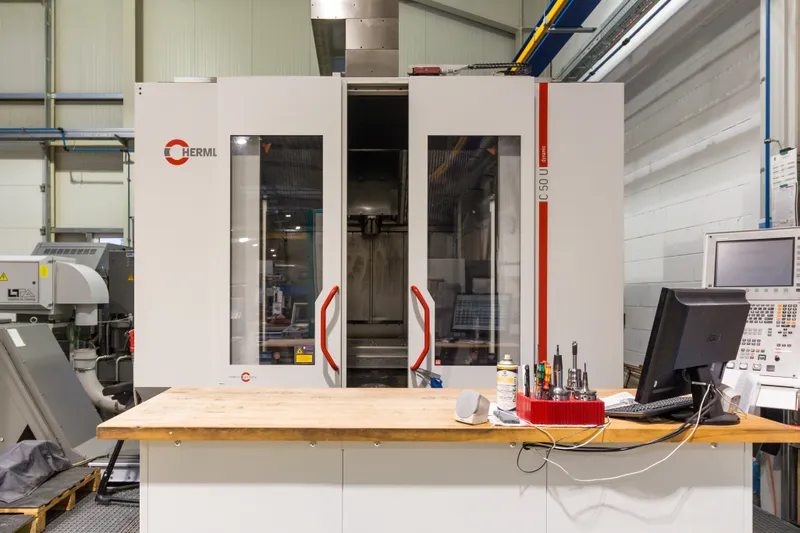 5-Achs CNC Fräsmaschine Hermle C50 U
