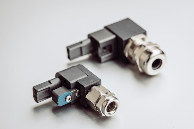 Prüfstecker AMG