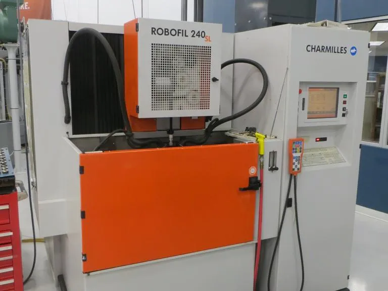 ROBOFIL 240SL