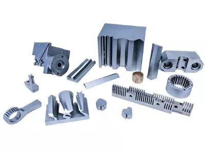 Dreh-/ Frästeile divers