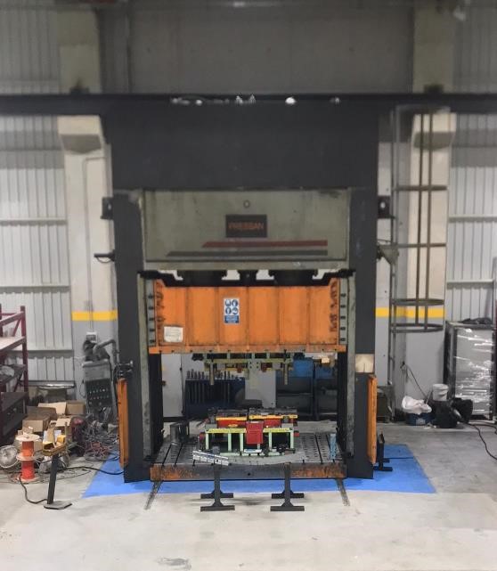 1000 tonn hydraulics Press