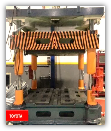 250 tonn hydraulics Press
