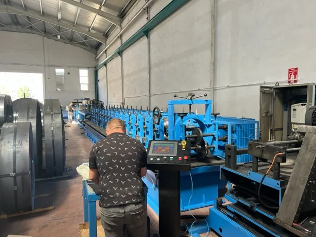 Rollformmaschine