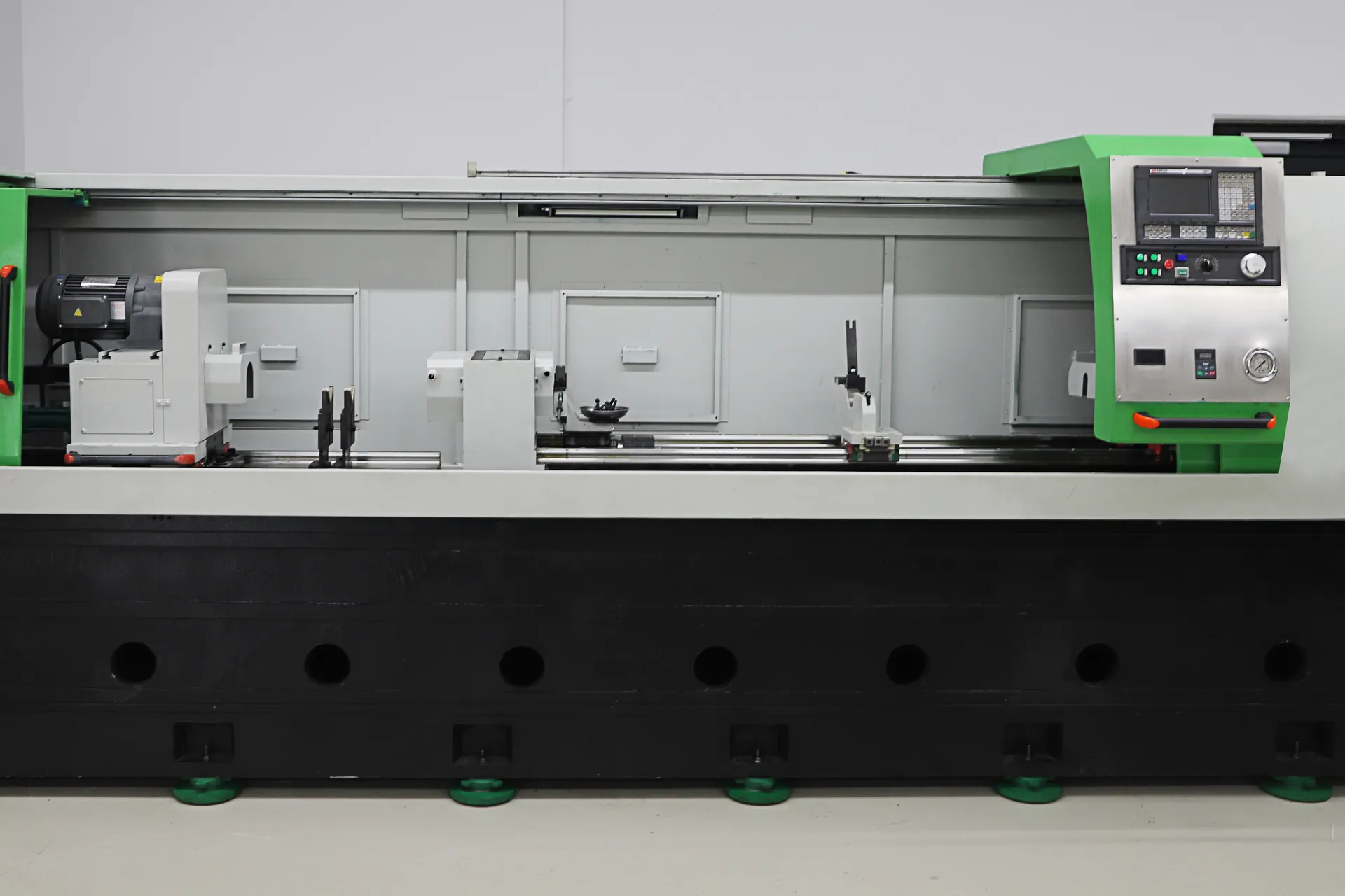 Tieflochbohrmaschine
