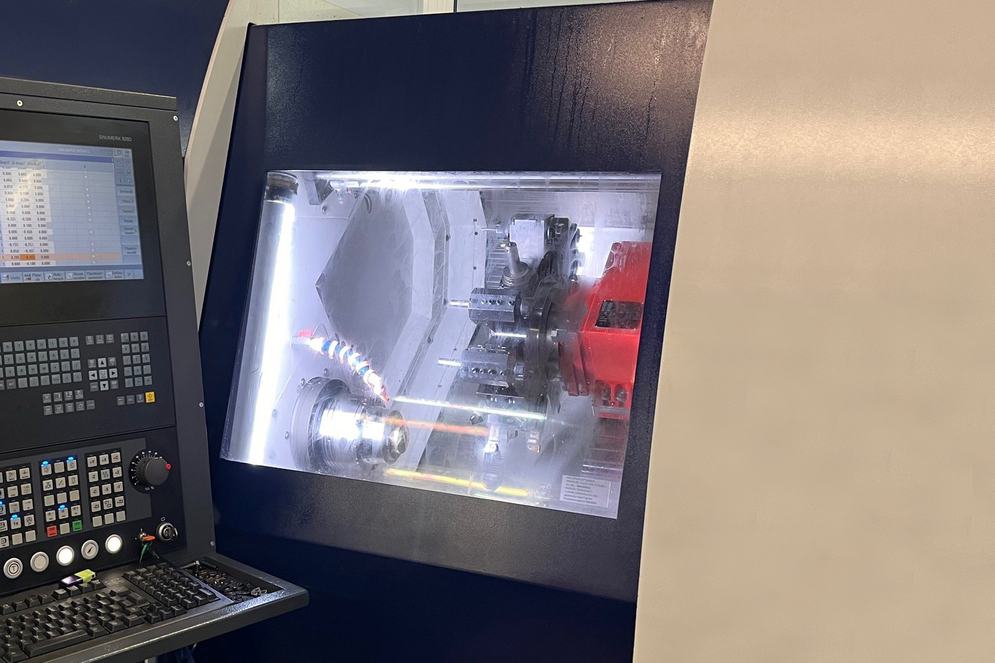 EMCO Turn E65 SMY - CNC-Drehmaschine