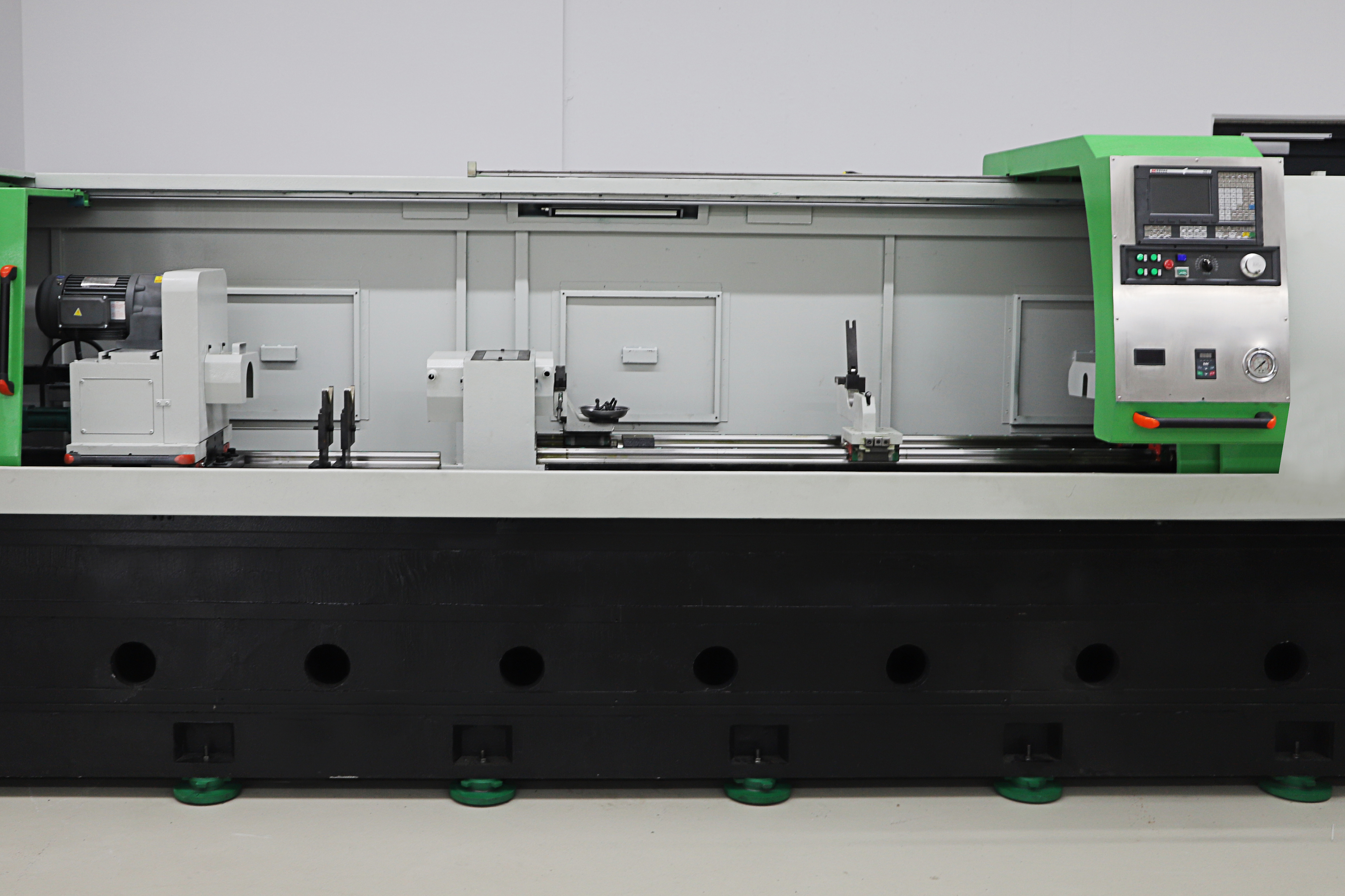 Tieflochbohrmaschine