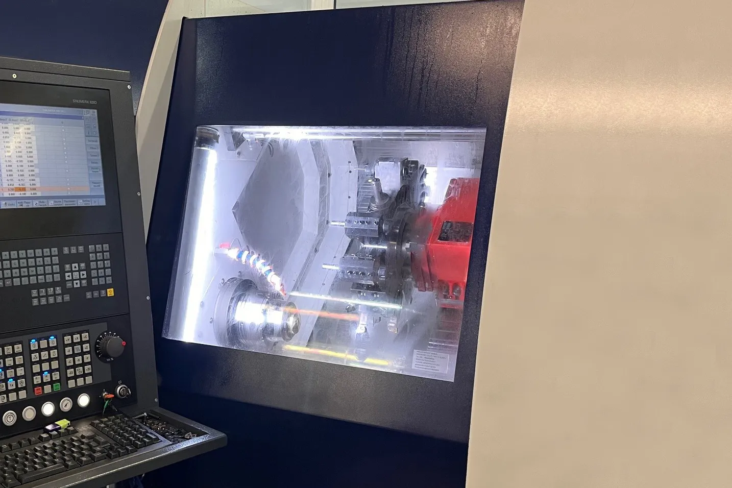 EMCO Turn E65 SMY - CNC-Drehmaschine