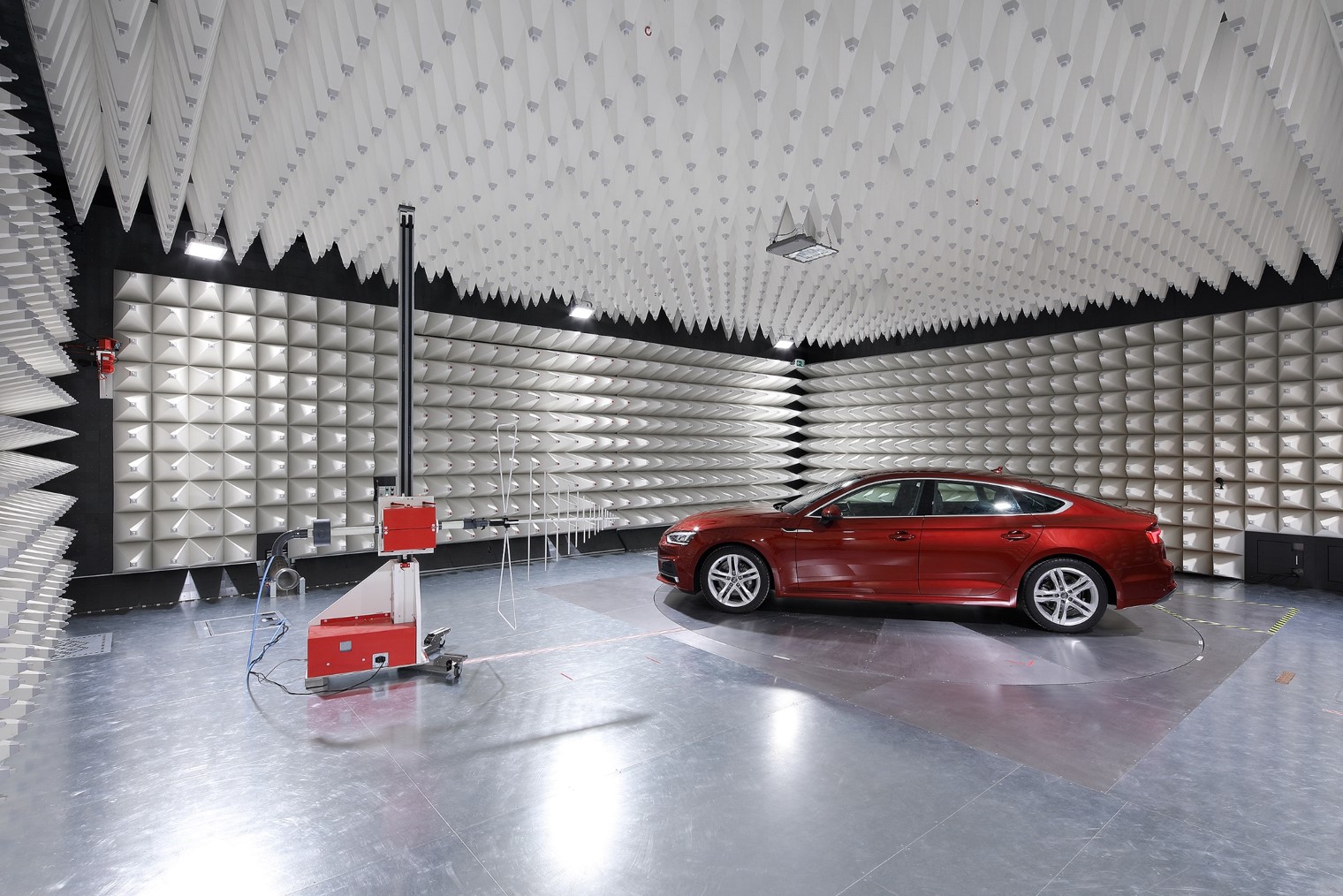 EMV Absorber Halle