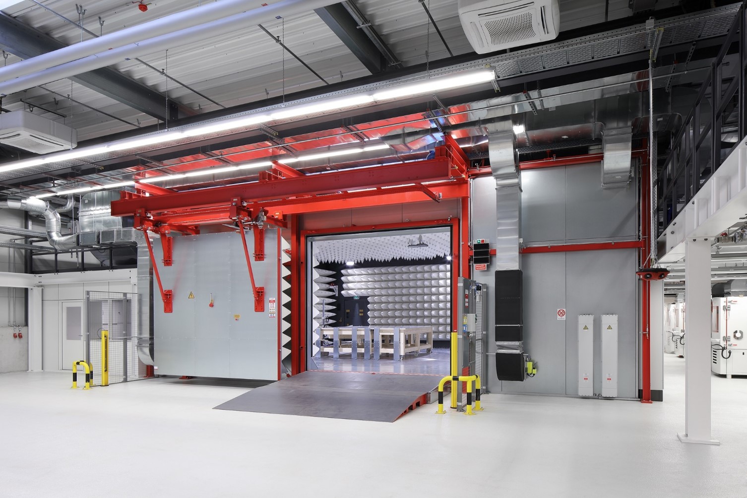 EMV Halle mit zubehor