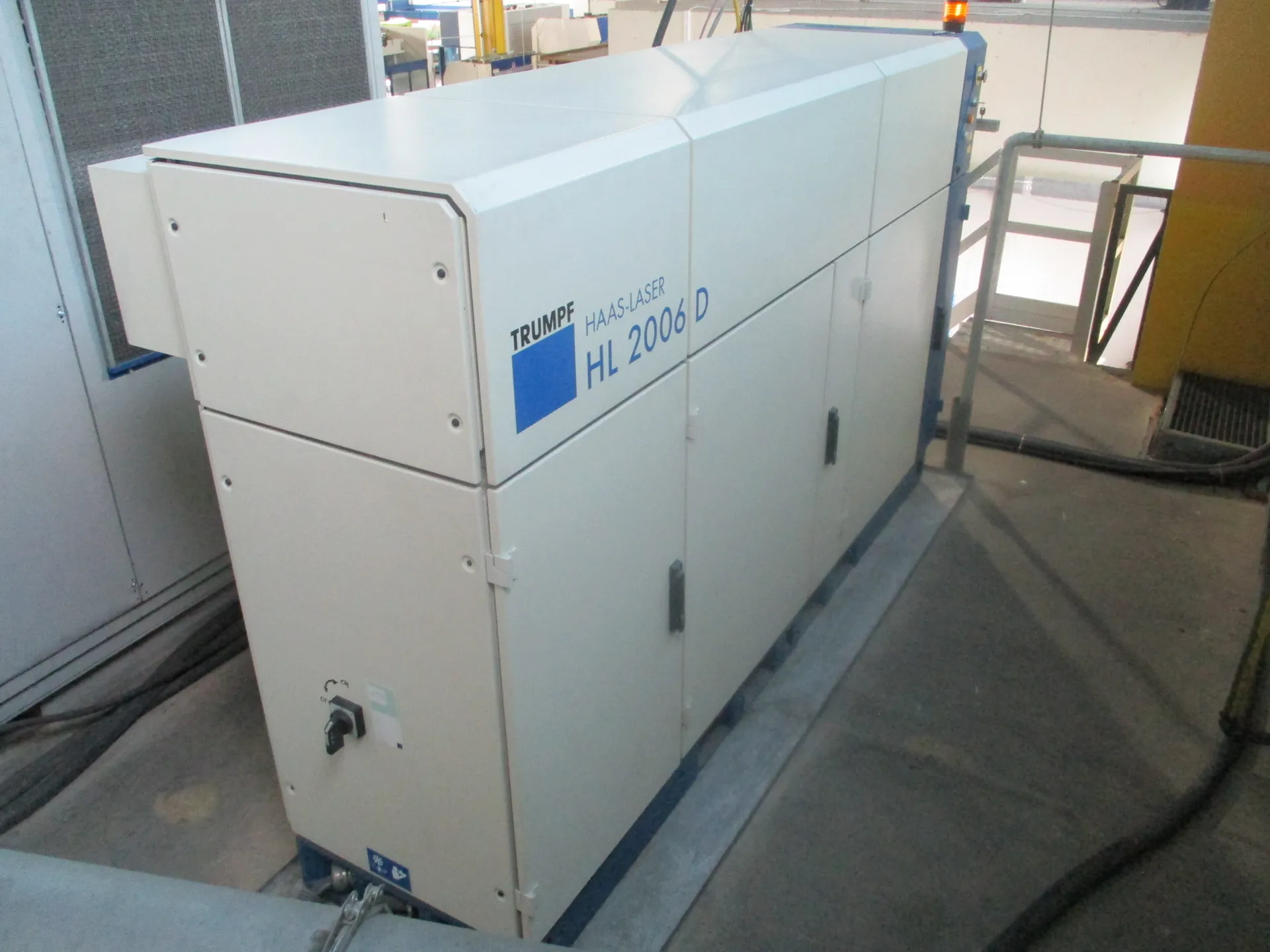 HL2006D laser source