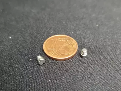 Schraube mit Schlitz