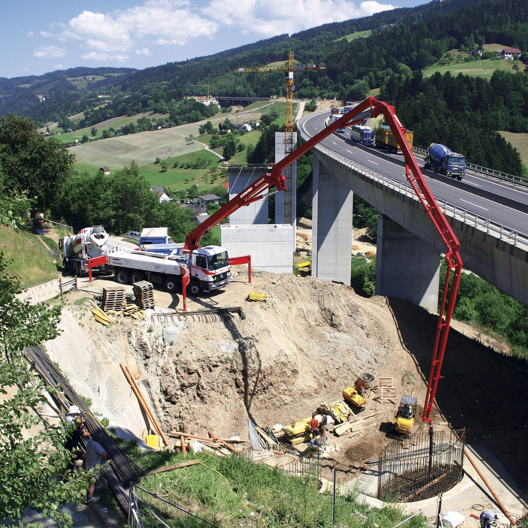 Komplette Fertigung von Autobetonpumpen