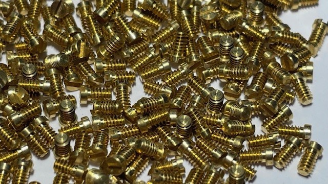 micro vite M1,6 testa con taglio cacciavite 0,4 mm