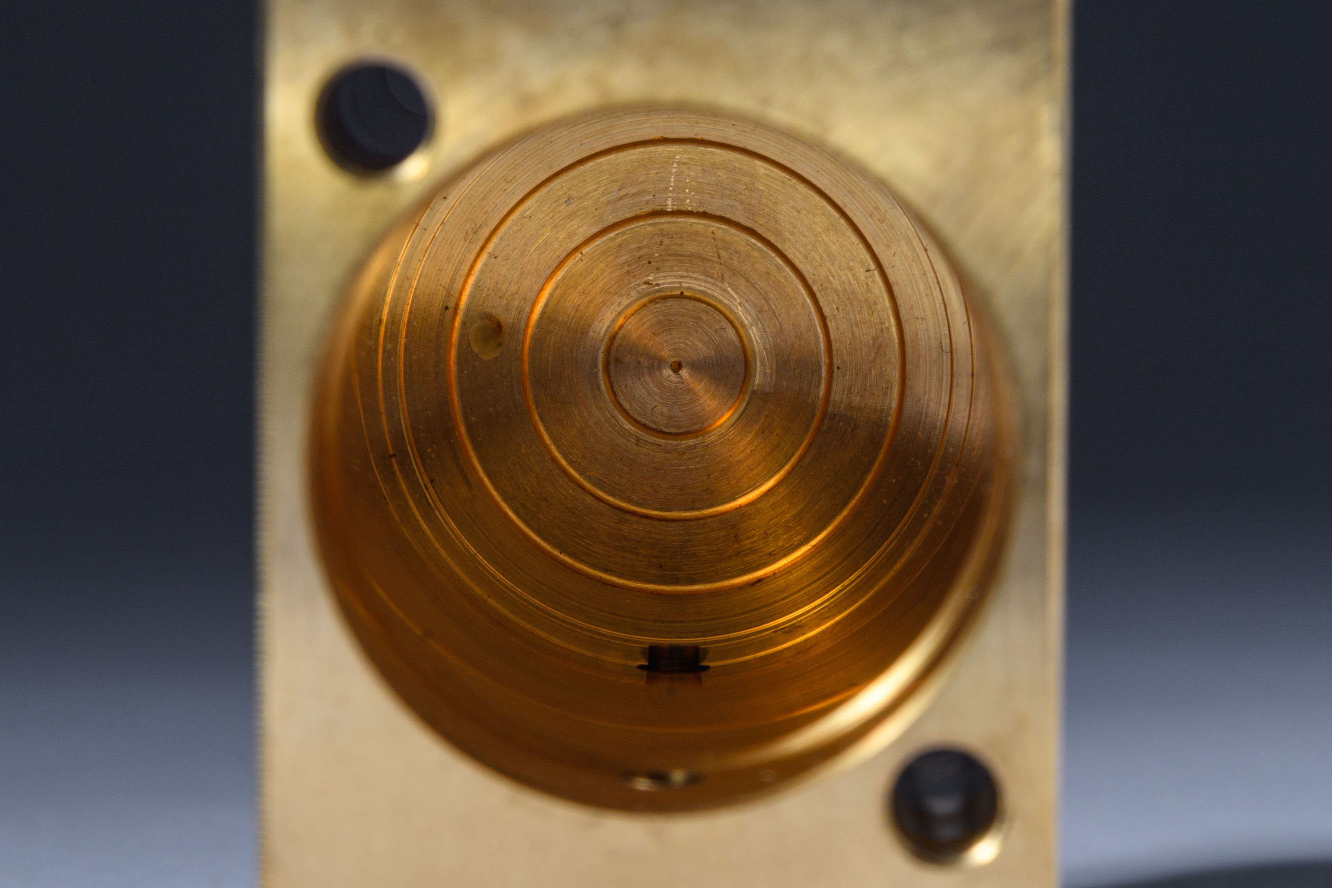 REGOLATORE DI FLUSSO