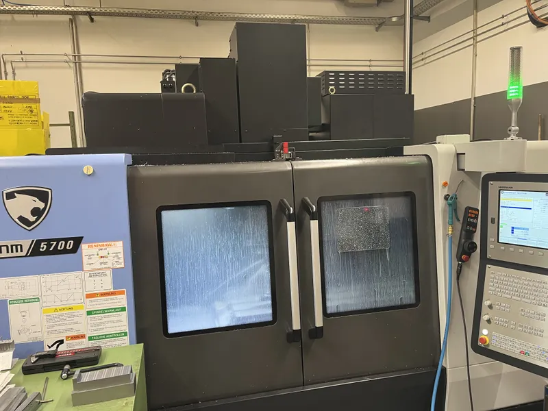 DNM 5700