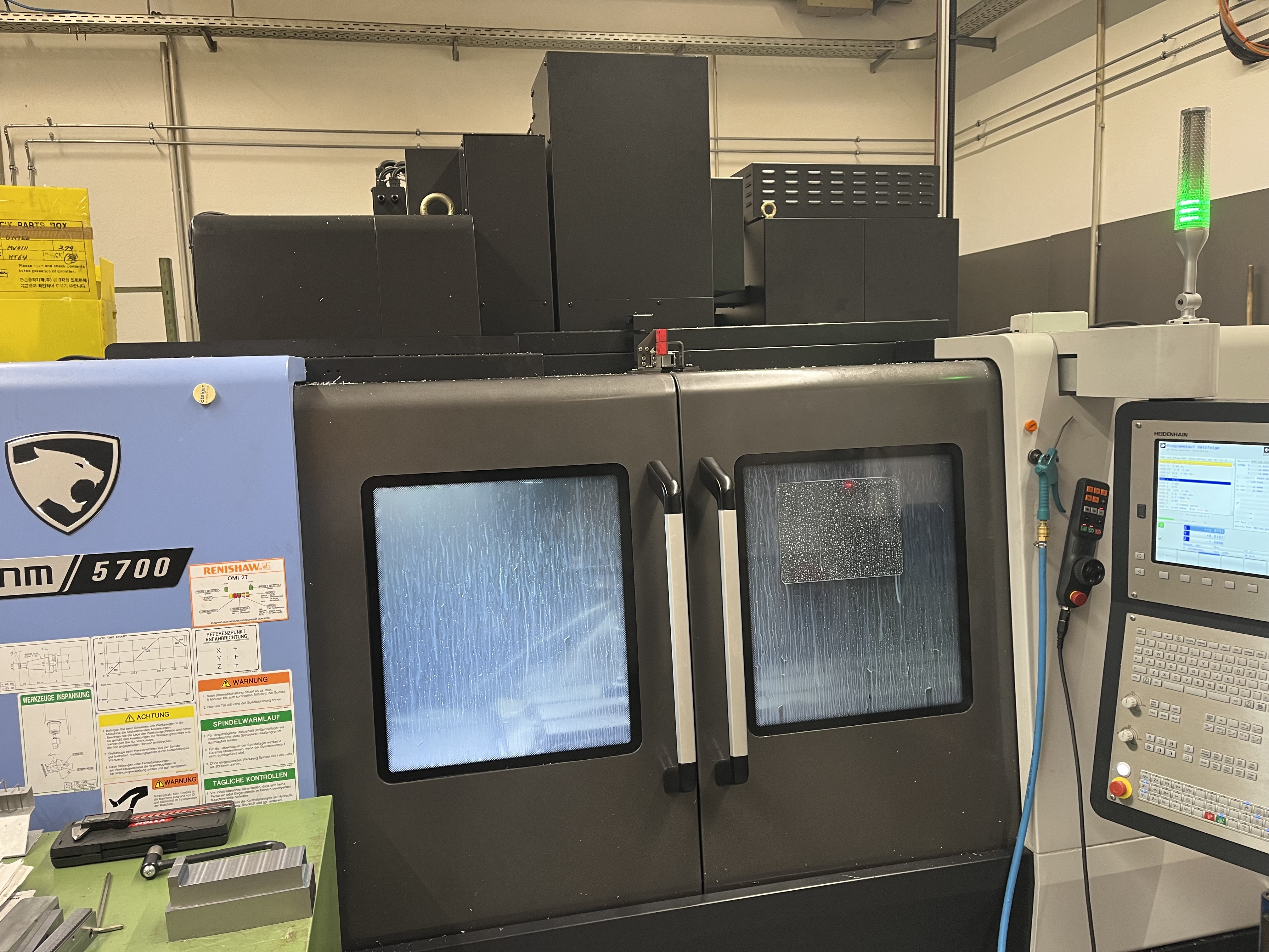 DNM 5700