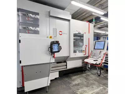 Bearbeitungszentrum C22 U mit Bestückungsroboter RS 05-2