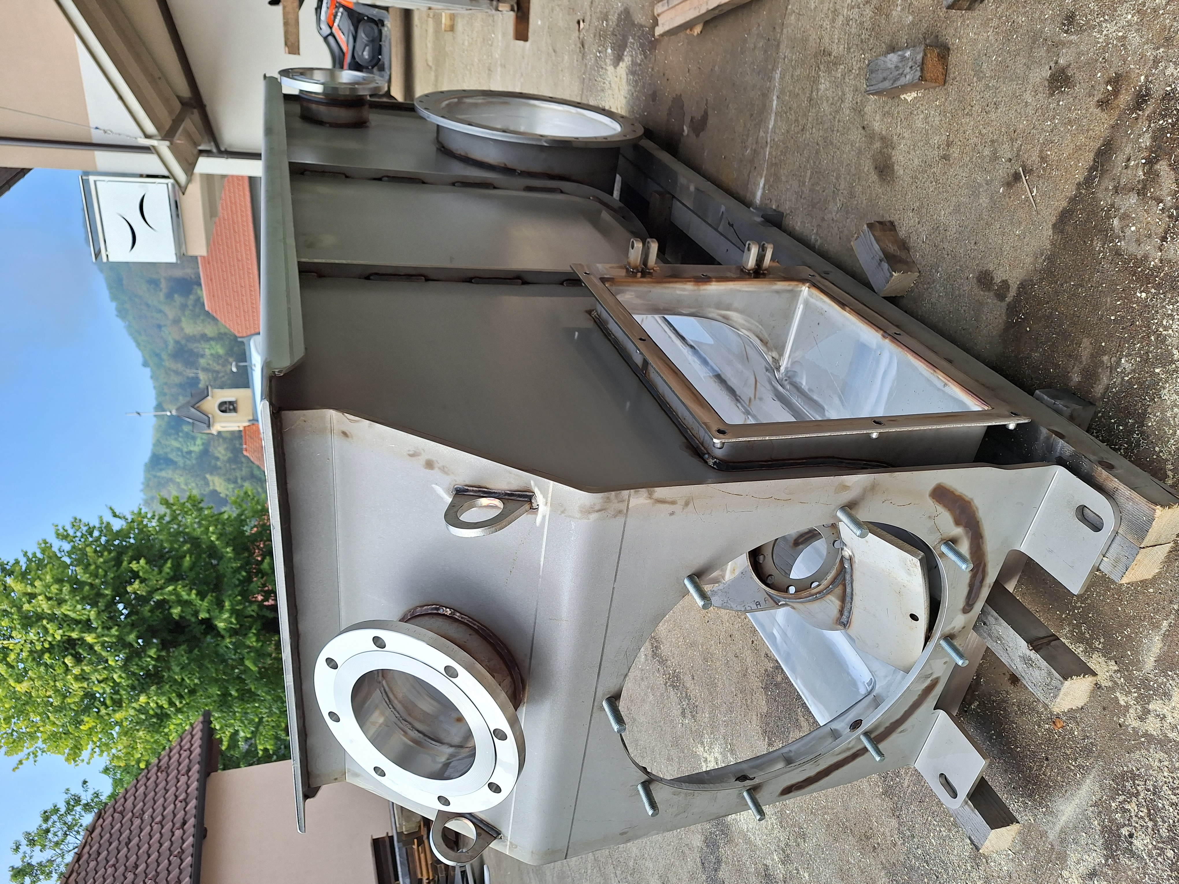 INOX part