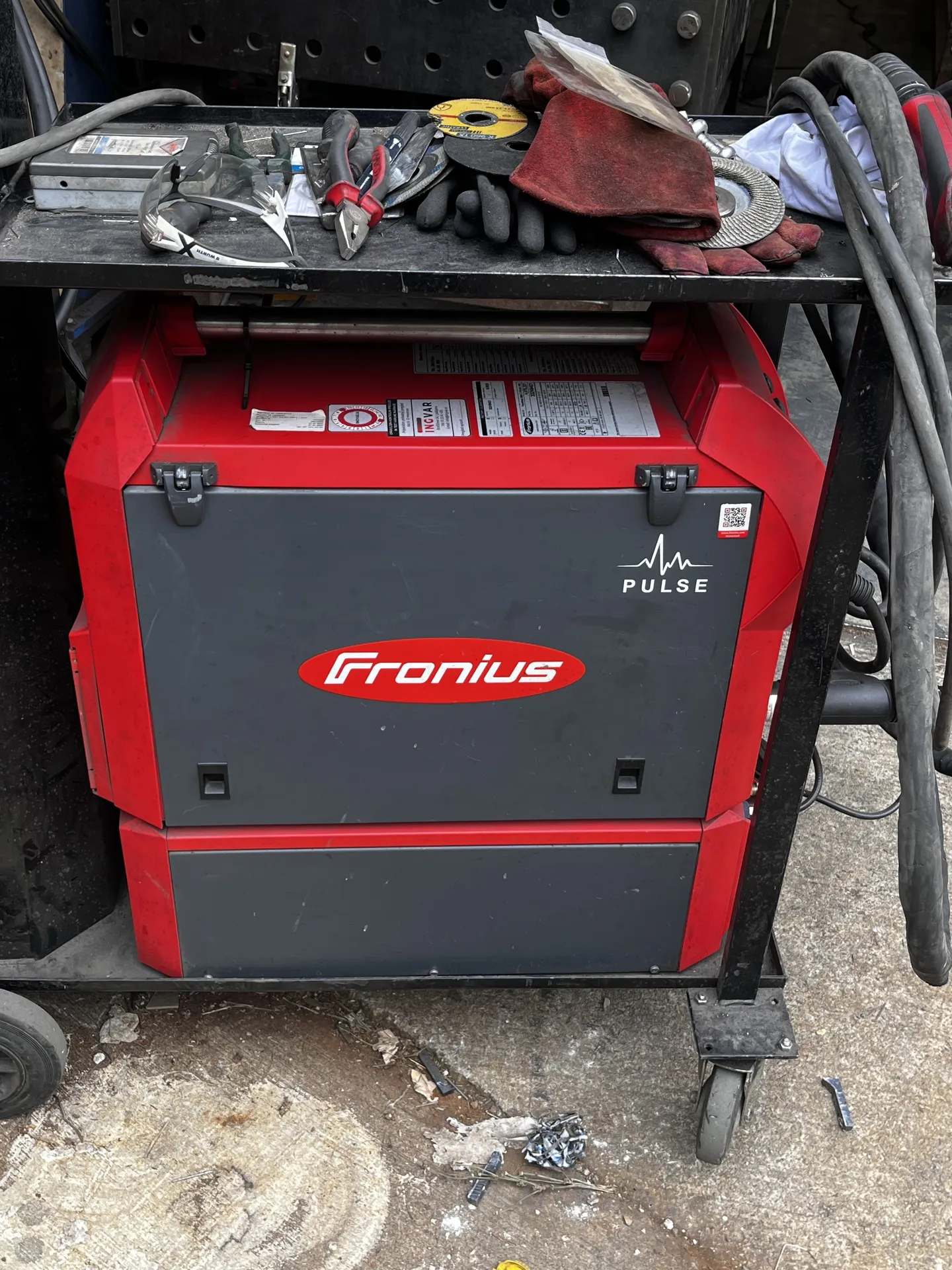 Welding machine