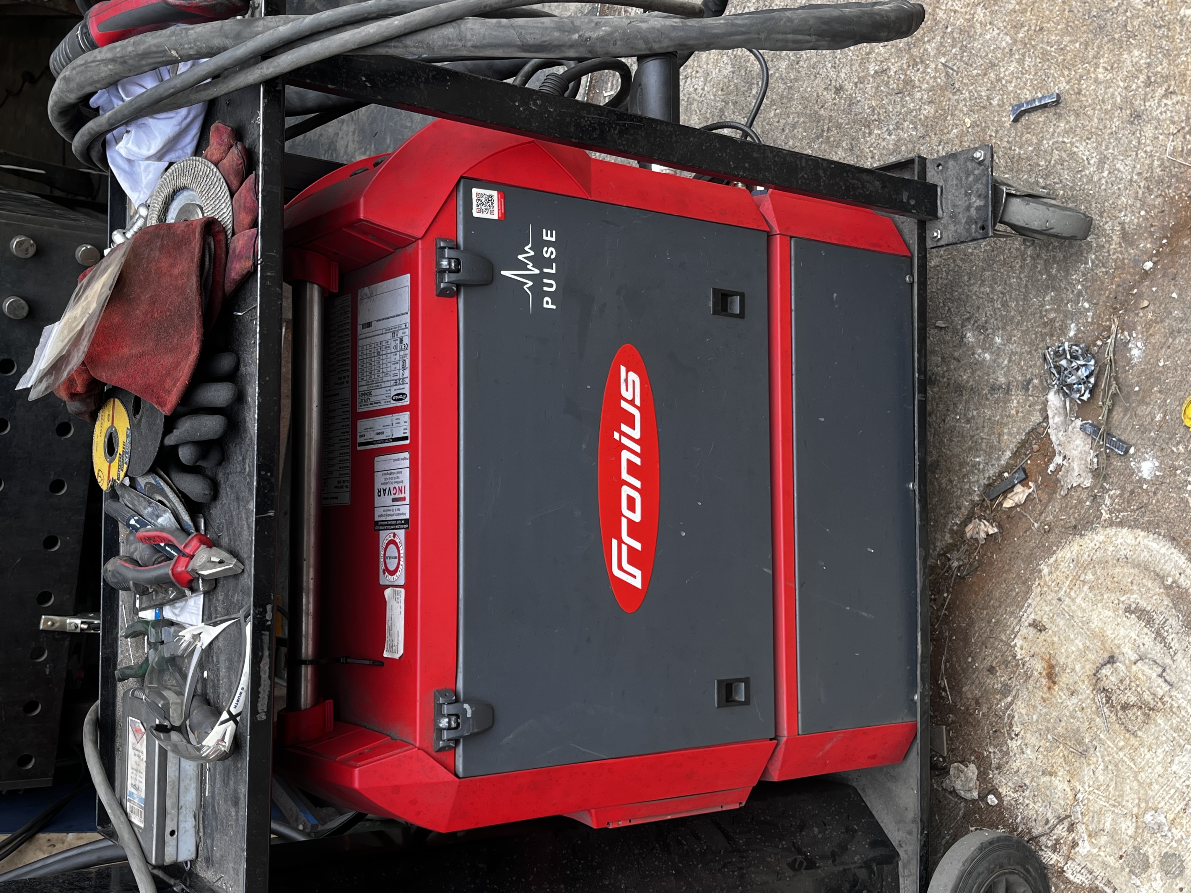 Welding machine