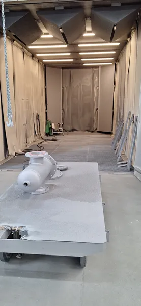 Freistrahlraum 4,0x8,0x4,0m