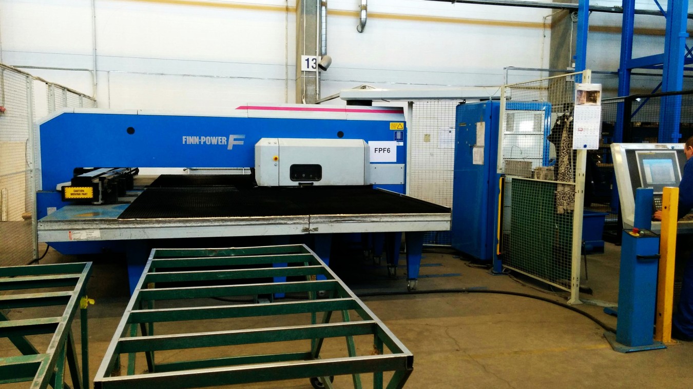 Hydraulic Turret Punch Press Finn-Power F6-25