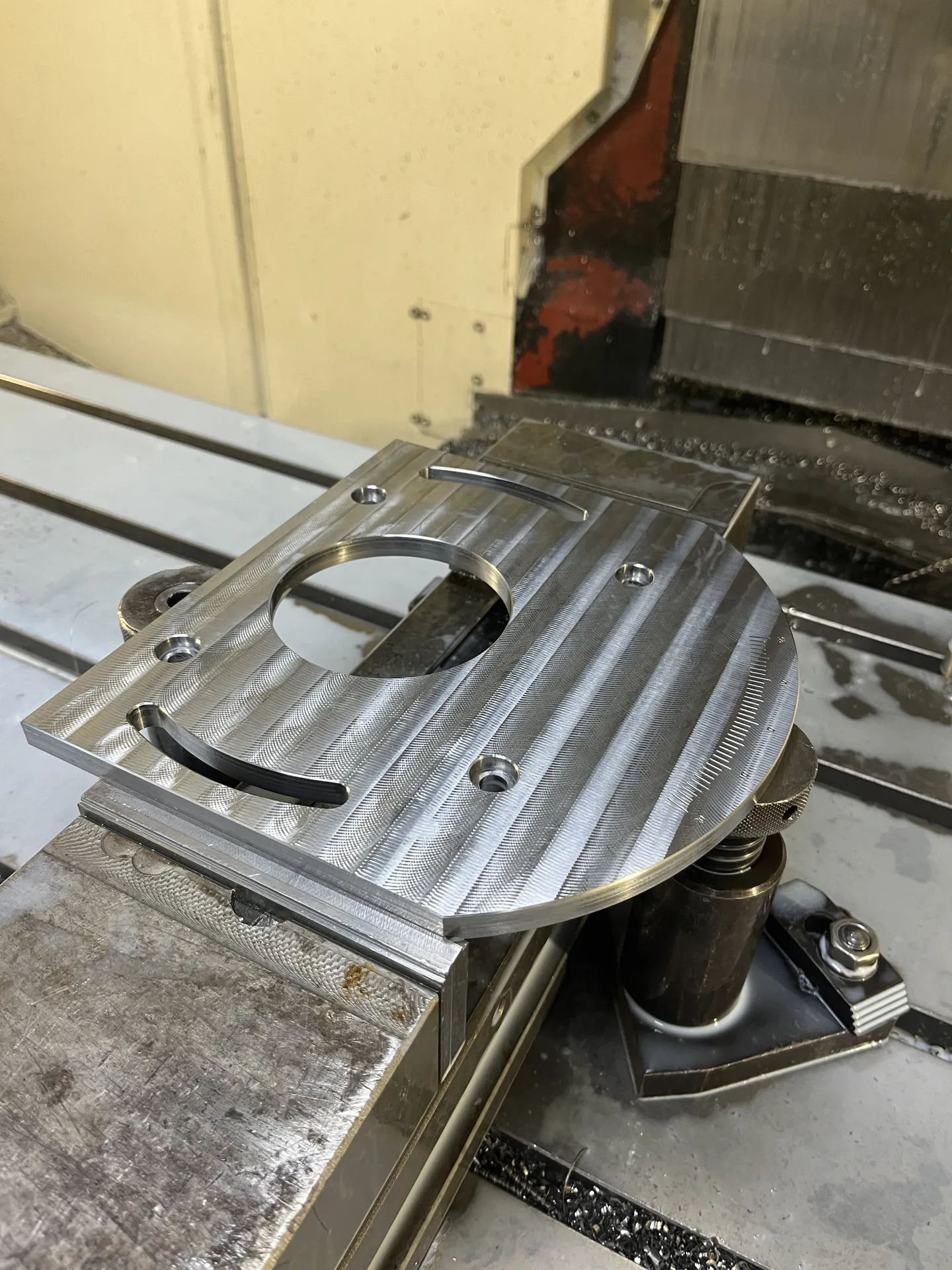 Gauge plate