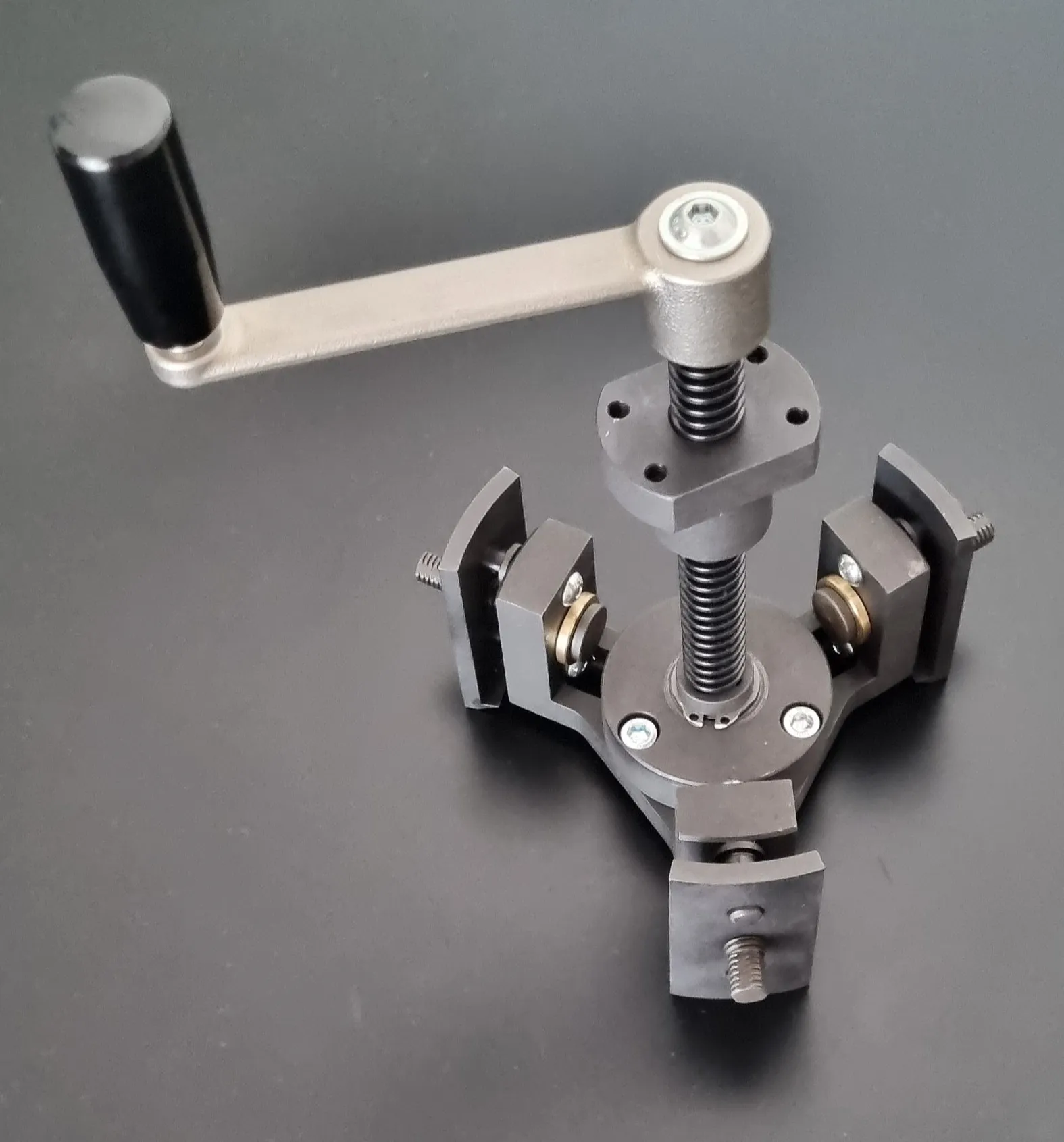 bearing puller