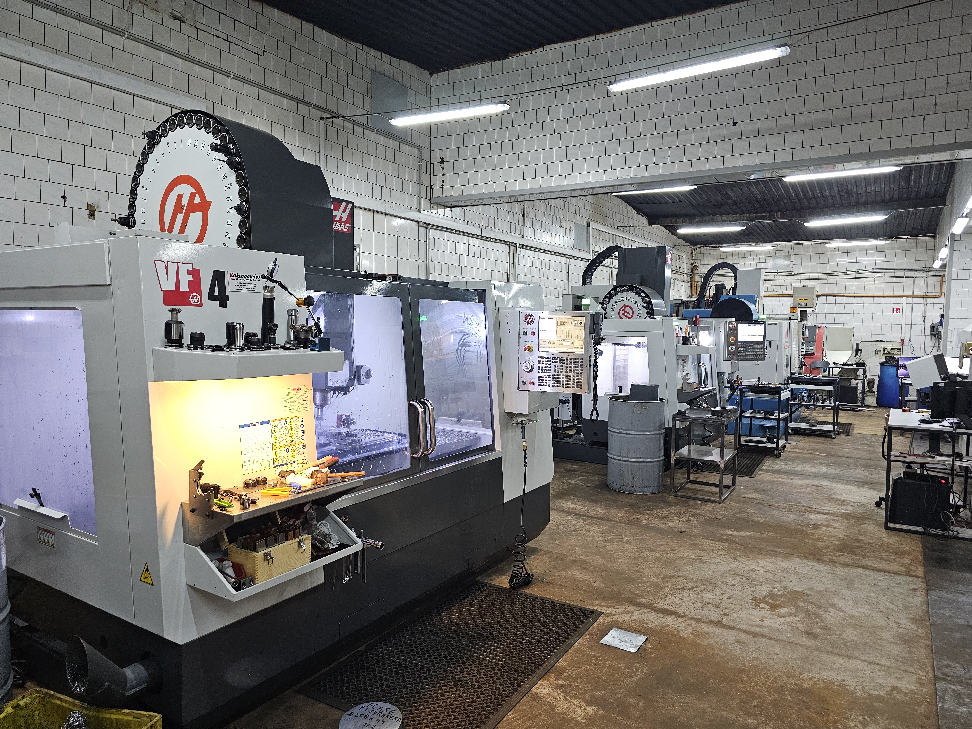 HAAS VF 4