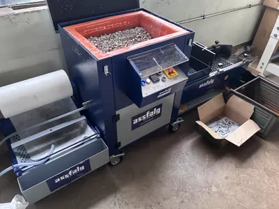 Trovalisiermaschine/ Entgraten