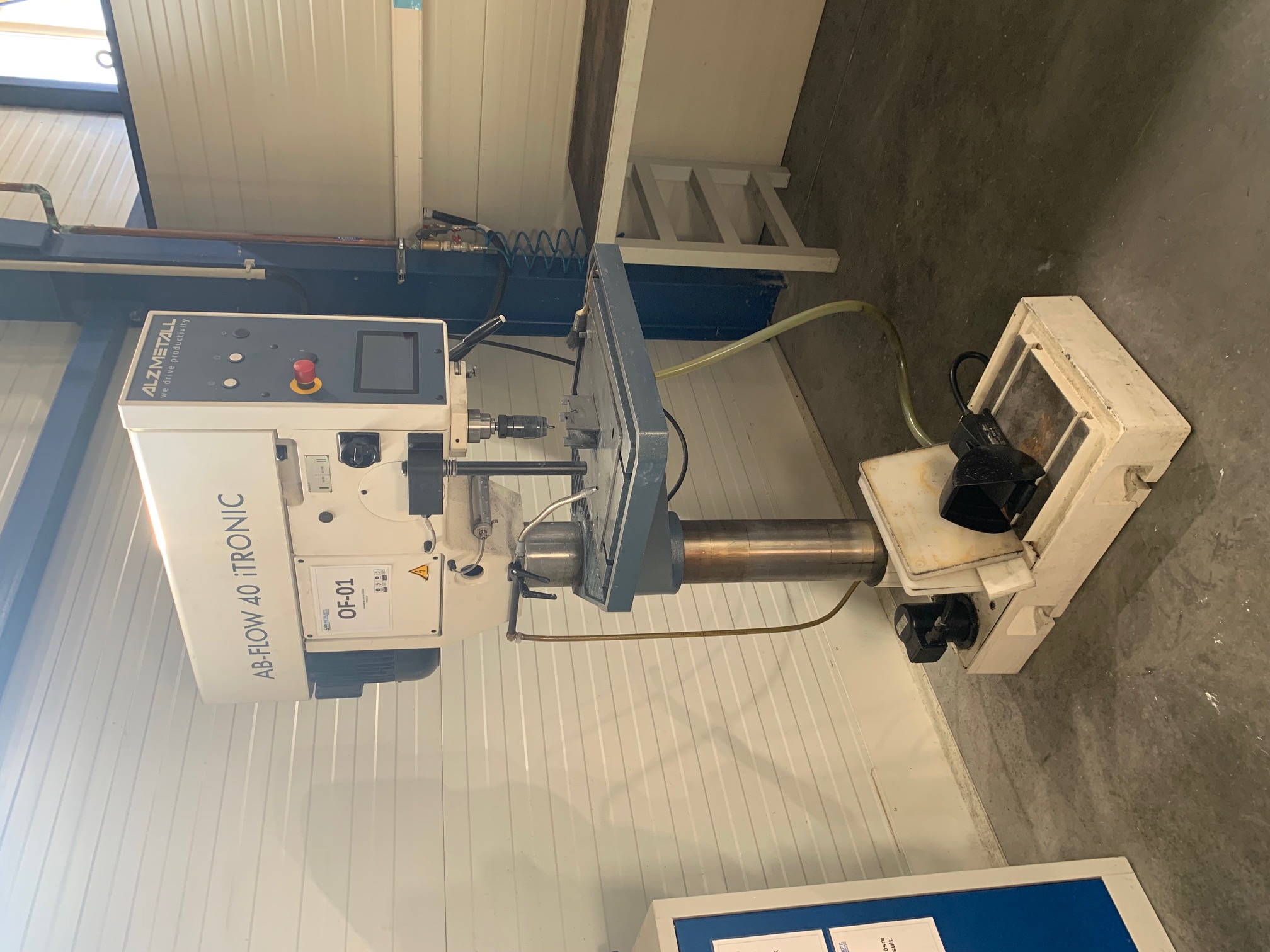 Drilling machine