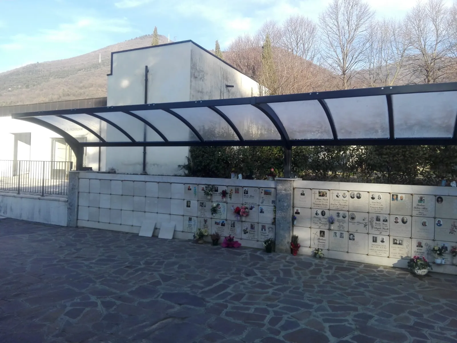 Pensilina Nave
